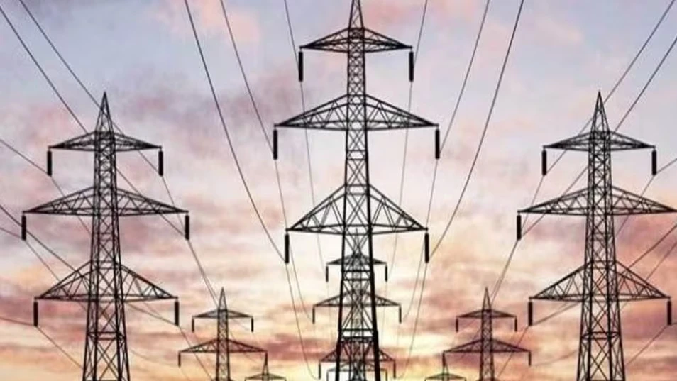 बिंदकी में बिजली विभाग का अनोखा ‘डबल मीटर’ प्रयोग, उपभोक्ताओं की शंकाएं दूर करने की पहल