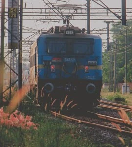 पटना: स्पेशल ट्रेन 12 घंटे लेट, सैकड़ों अभ्यर्थियों की एसटीईटी परीक्षा छूटी