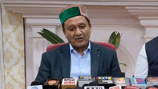 राजस्व मंत्री नेगी का हमला: देश संकट में, पीएम विदेश दौरे पर