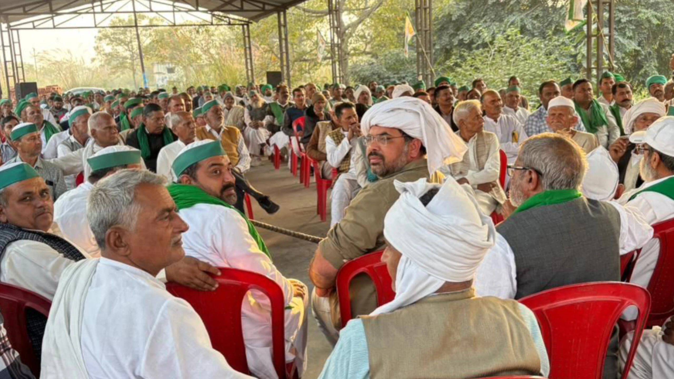 जिला स्तर पर अनिश्चितकालीन आंदोलन की चेतावनी के साथ भाकियू पंचायत सम्पन्न