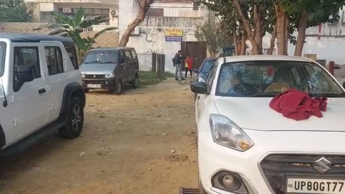 तीन युवकों ने पुलवामा के पते के साथ खरीदी दिल्ली ब्लास्ट वाली आई-20 कार