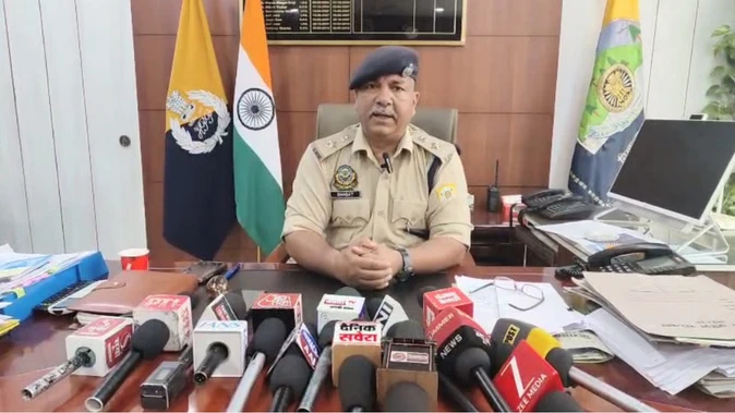 हमीरपुर में नशा तस्कर ने पुलिस टीम को कुचलने की कोशिश, थाना प्रभारी घायल