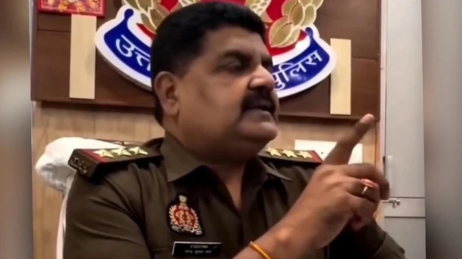 ‘हिंदू या मुस्लिम, आतंकवाद किसी धर्म का मोहताज नहीं’ कहने पर देवबंद इंस्पेक्टर लाइन हाजिर