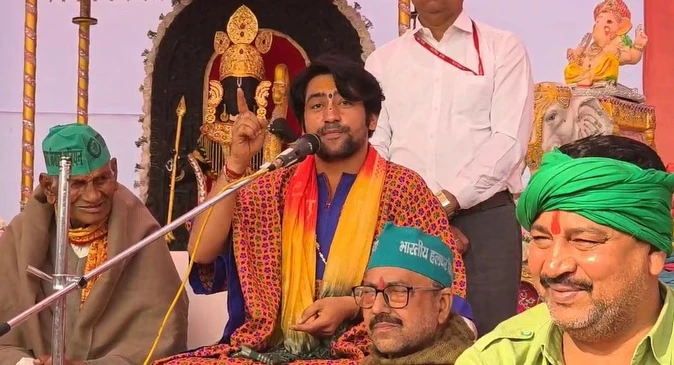 जिन्हें 'राम नाम' से दिक्कत है, वो लाहौर की टिकट कटवा लें: धीरेंद्र शास्त्री