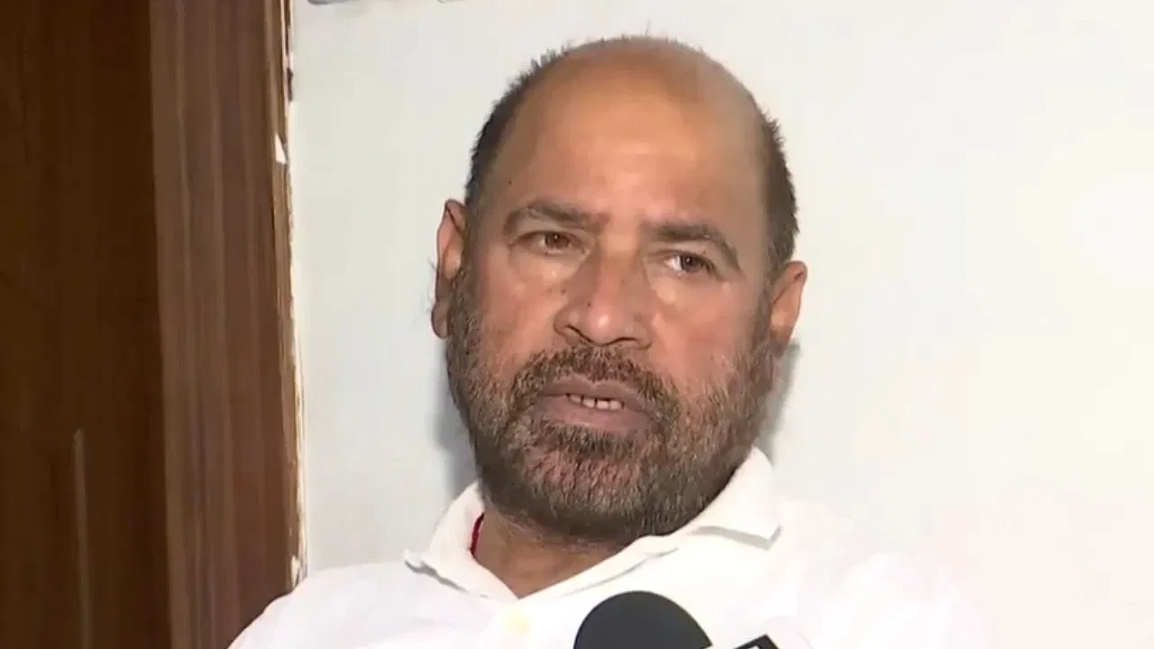 साधु यादव का तेजस्वी पर तंज: रोहिणी के साथ जो हुआ, वह गलत है