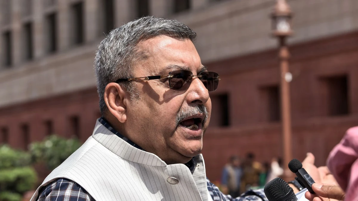 बंगाल में राज्यपाल और टीएमसी में तकरार तेज, कल्याण बनर्जी ने साधा निशाना