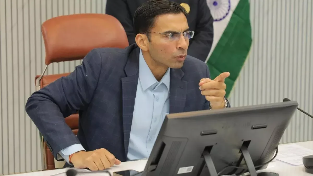 देहरादून: फीस न भर पाने पर स्कूल ने रोकी टीसी, डीएम के हस्तक्षेप से दो दिन में जारी