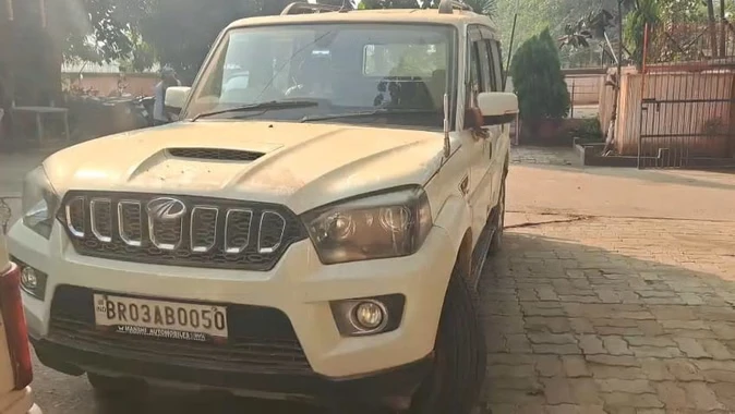 पटना: अवैध बालू खनन रोकने गए जवानों पर माफियाओं का हमला, एक की मौत