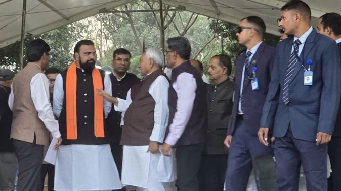 पटना में नीतीश कुमार का शपथ ग्रहण, तैयारियों का जायजा लेने पहुंचे सीएम