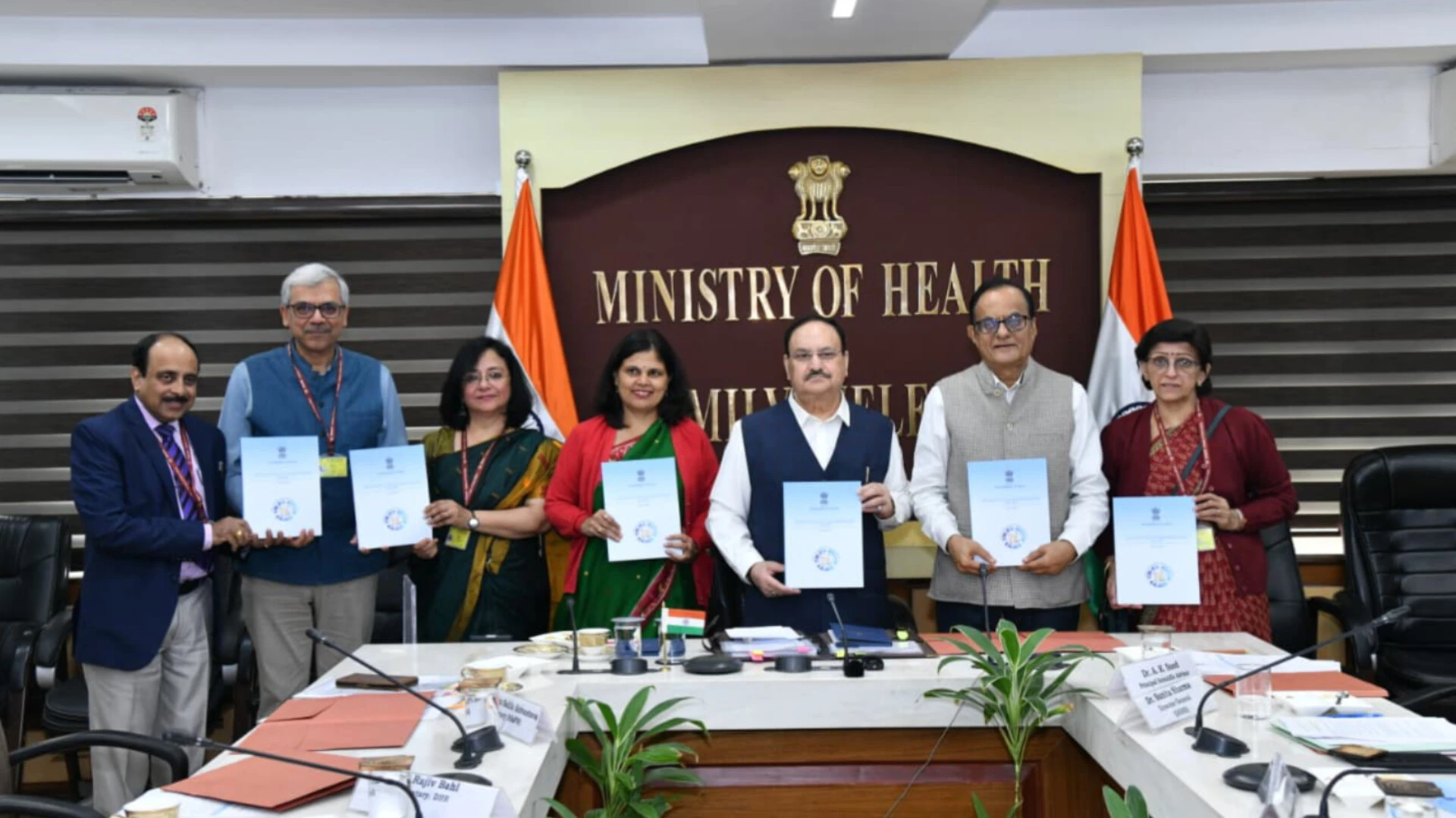 एंटीमाइक्रोबियल रेसिस्टेंस गंभीर खतरा, नड्डा बोले- संयुक्त प्रयास जरूरी