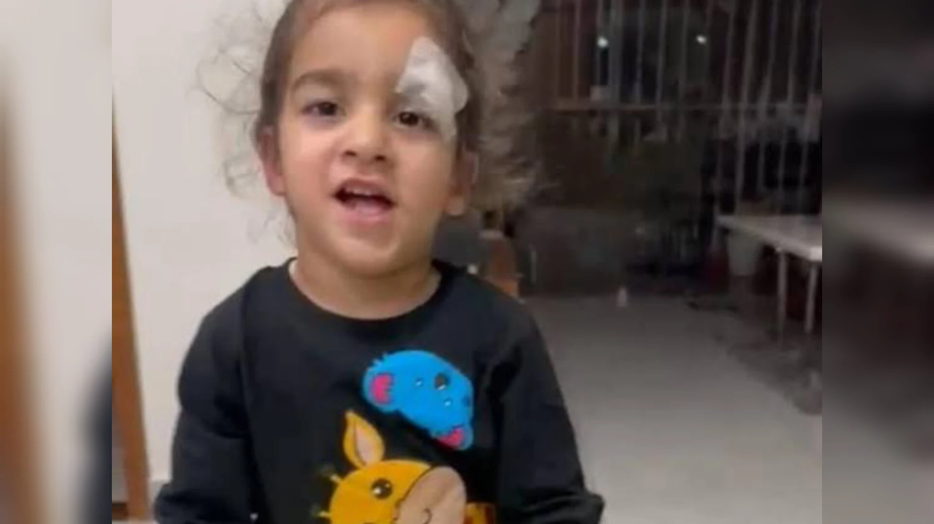 मेरठ में डॉक्टर ने बच्चे की आंख पर लगी चोट फेवीक्विक से चिपकाई, मचा हंगामा