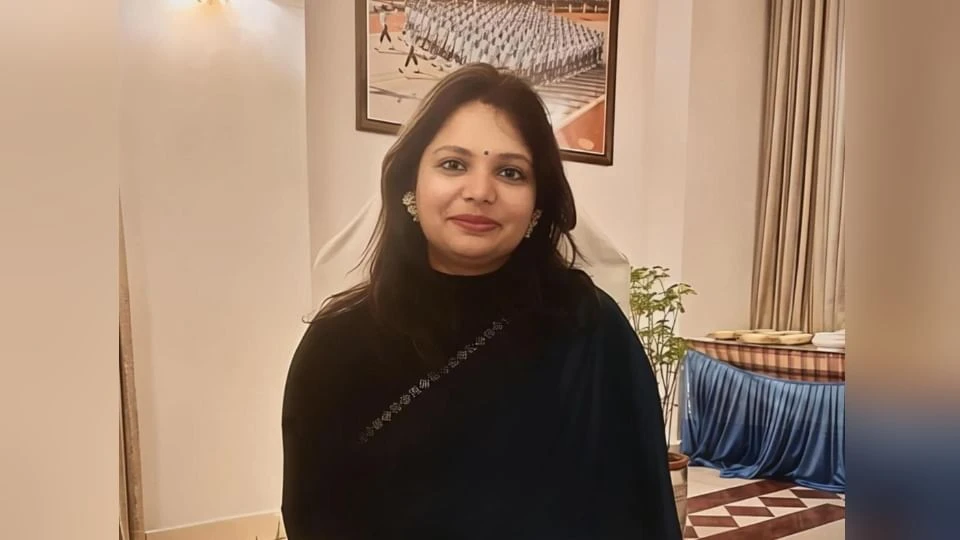 मेरठ की बेटी डॉ. स्मृति गुप्ता बनीं वायु सेना की स्क्वाड्रन लीडर