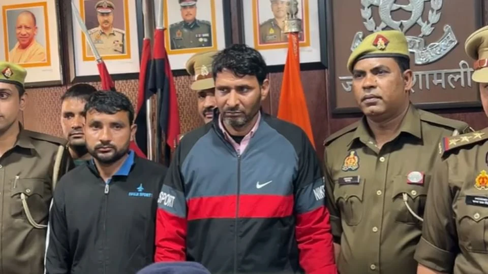 कैराना में कूरियर पार्सल से 4 करोड़ की स्मैक बरामद, दो तस्कर गिरफ्तार