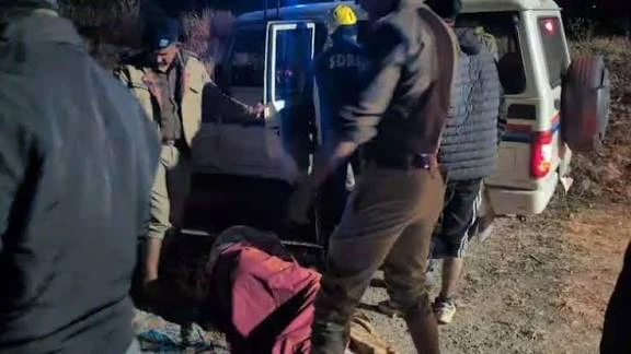 अल्मोड़ा में अनियंत्रित कार शिप्रा नदी में गिरी, तीन शिक्षकों की दर्दनाक मौत