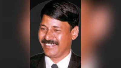 सहारा की जमीनें गैरकानूनी तरीके से बेचने पर फंसे ओपी श्रीवास्तव, ईडी ने कसा शिकंजा