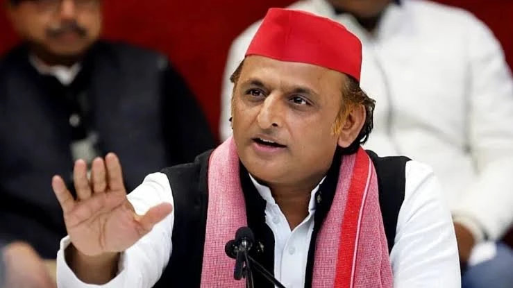 यूपी में एसआईआर का समय 3 माह के लिए बढ़ाए, अखिलेश की चुनाव आयोग से मांग