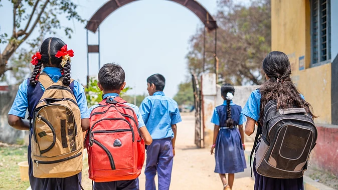 नाइजीरिया: 303 में से 50 बच्चे अपहरणकर्ताओं से भागकर सुरक्षित घर लौटे