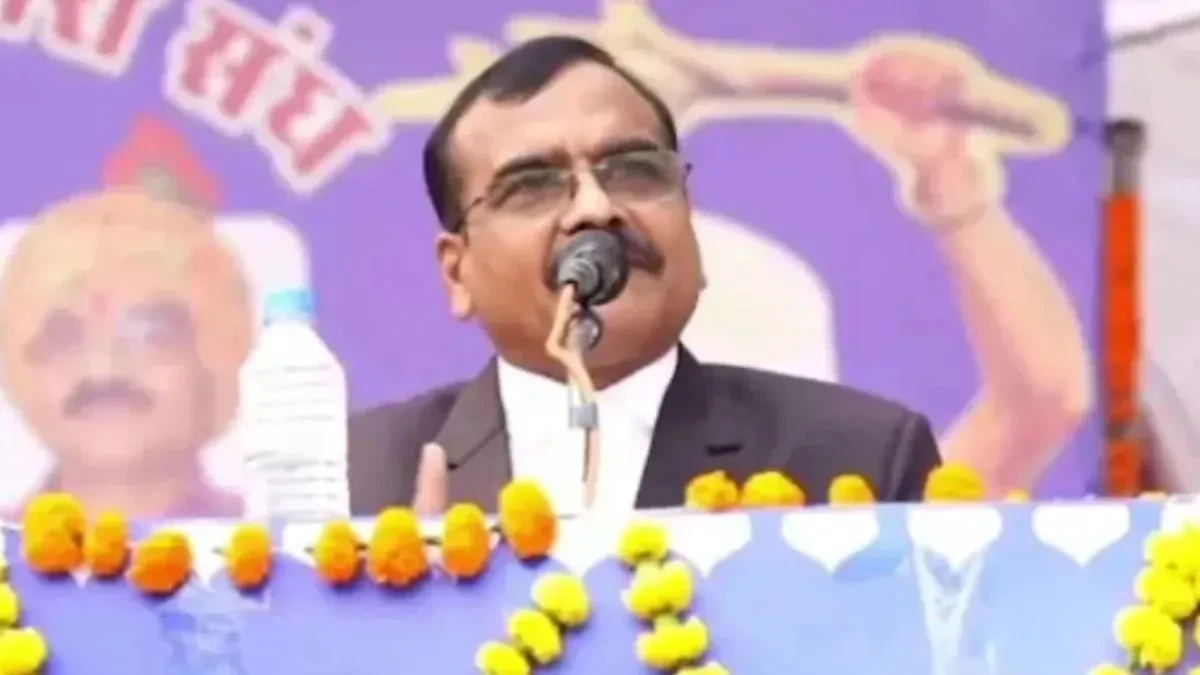 अभद्र टिप्पणी विवाद: आईएएस संतोष वर्मा को एमपी सरकार का कारण बताओ नोटिस