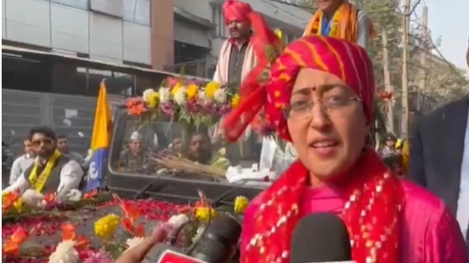 एमसीडी उपचुनाव: आतिशी के रोड शो में आप को मिला जनसमर्थन