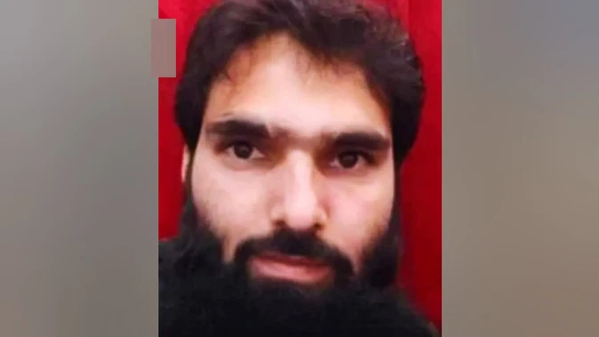 डॉ. आदिल की व्हॉट्सएप चैट ने उजागर किया लेन-देन, अस्पताल पर भी जांच तेज