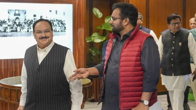 शीतकालीन सत्र: विपक्ष एसआईआर पर सक्रिय, सरकार जिहाद विवाद पर तैयार