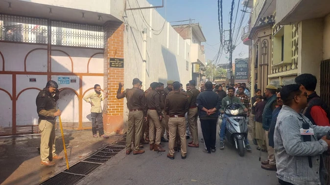 बरेली: मौलाना तौकीर के करीबी बरातघर मालिकों को बीडीए की नोटिस जारी