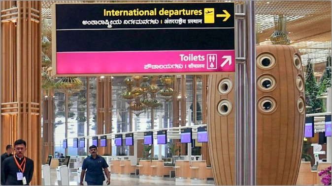 देशभर के एयरपोर्ट्स पर तकनीकी गड़बड़ी, उड़ानों में देरी