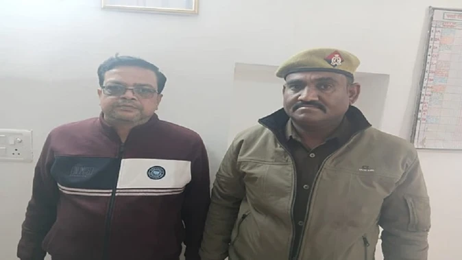 11 करोड़ स्टांप घोटाला: फर्जी जमानत पर छूटा अक्षय गुप्ता फिर हिरासत में