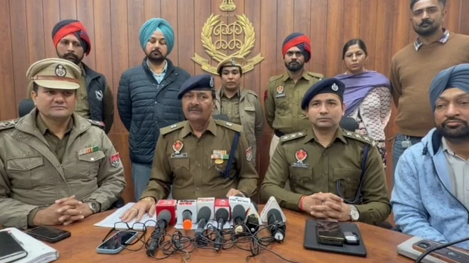 खन्ना पुलिस ने नशा तस्करी के गिरोह का किया भंडाफोड़, पति-पत्नी और अन्य गिरफ्तार