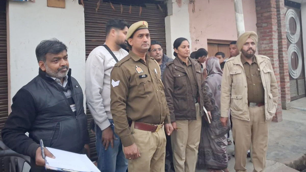 पंजाब पुलिस की बेलड़ा में छापेमारी, मेडिकल स्टोर सील