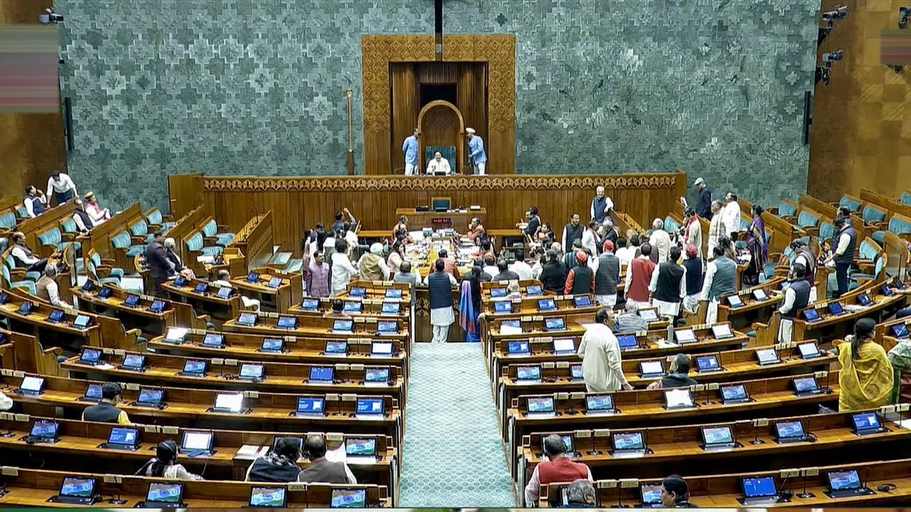 काम के बाद ईमेल-कॉल से छूट? संसद में पेश हुआ ‘राइट टू डिस्कनेक्ट’ बिल