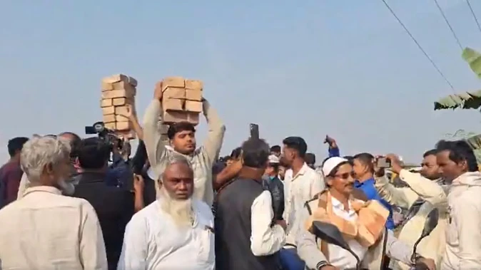 मुर्शिदाबाद में रखी गई नई बाबरी मस्जिद की नींव, कबीर बोले- कोई ताकत रोक नहीं सकती