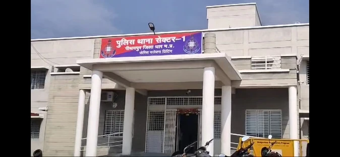 पीथमपुर से अपहृत 8 वर्षीय बच्ची मुंबई से सकुशल बरामद, 800 सीसीटीवी ने खोला राज