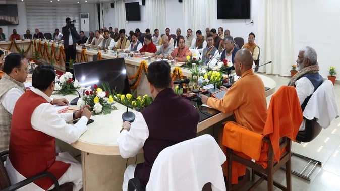 अलीगढ़-मुजफ्फरनगर में मतदाता सूची पर विशेष सतर्कता बरतें: योगी आदित्यनाथ