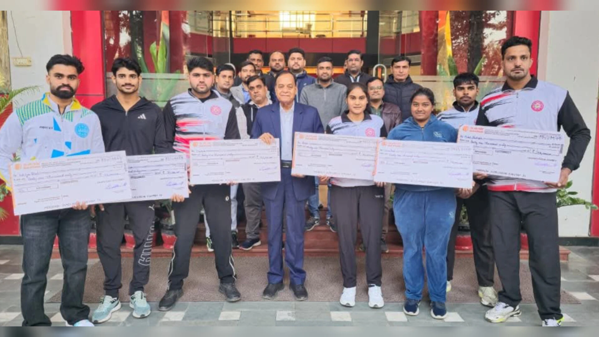 श्रीराम कॉलेज के छात्रों ने ऑल इंडिया प्रतियोगिताओं में जीते पदक