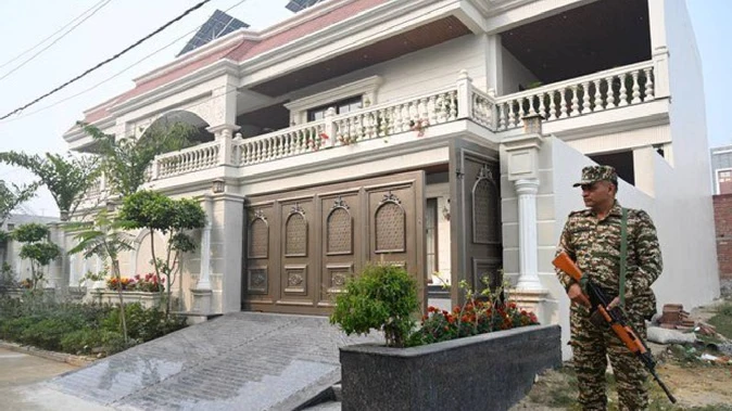 नशे के पैसे से बने महलनुमा मकान, कफ सिरप केस में 25 ठिकानों पर ईडी की छापेमारी