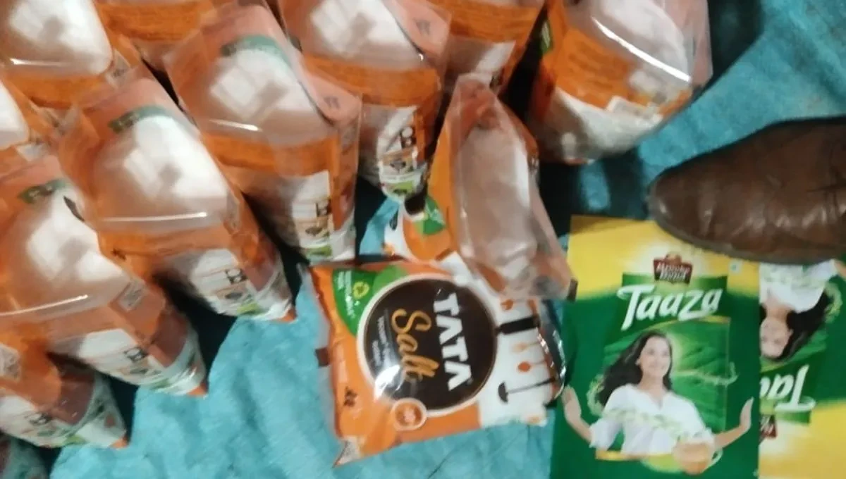 यूपी: टाटा ब्रांड के नाम पर नकली सामान की बिक्री का भंडाफोड़