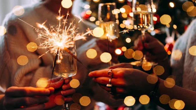 क्रिसमस और न्यू ईयर पर यूपी में रात 11 बजे तक खुलेंगी शराब की दुकानें