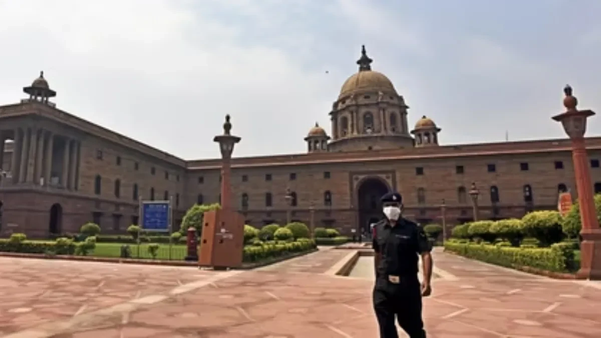 'सेवन सिस्टर्स' विवाद के बाद भारत का कड़ा रुख, बांग्लादेश के राजदूत को किया तलब