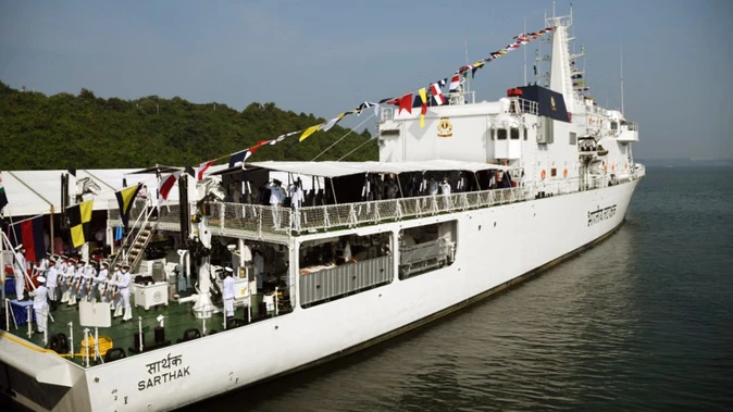भारतीय तटरक्षक बल का जहाज ‘सार्थक’ ईरान के चाबहार बंदरगाह पहुंचा