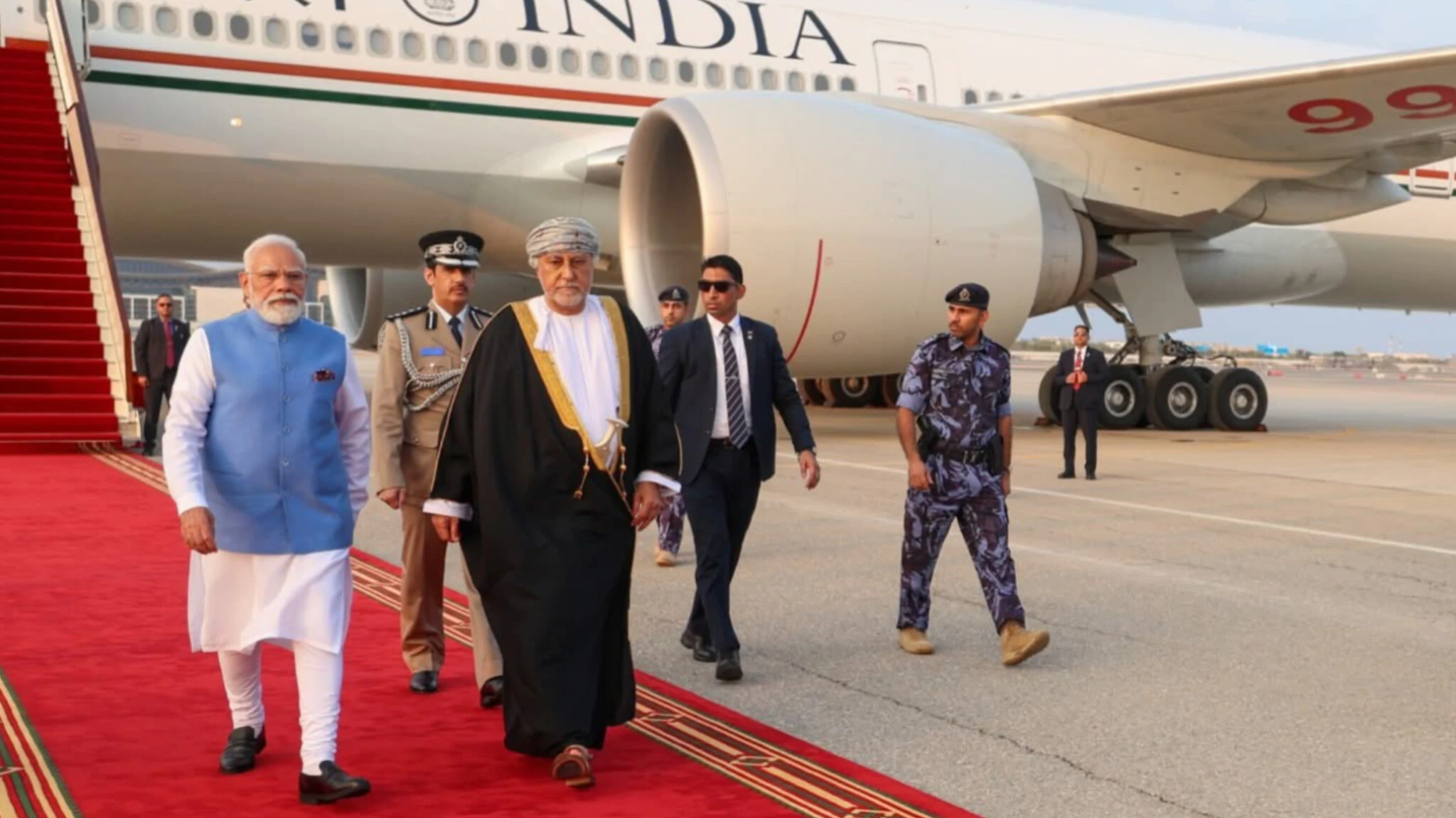 ओमान पहुंचे पीएम मोदी, दोनों देशों के बीच मुक्त व्यापार समझौते पर होंगे हस्ताक्षर