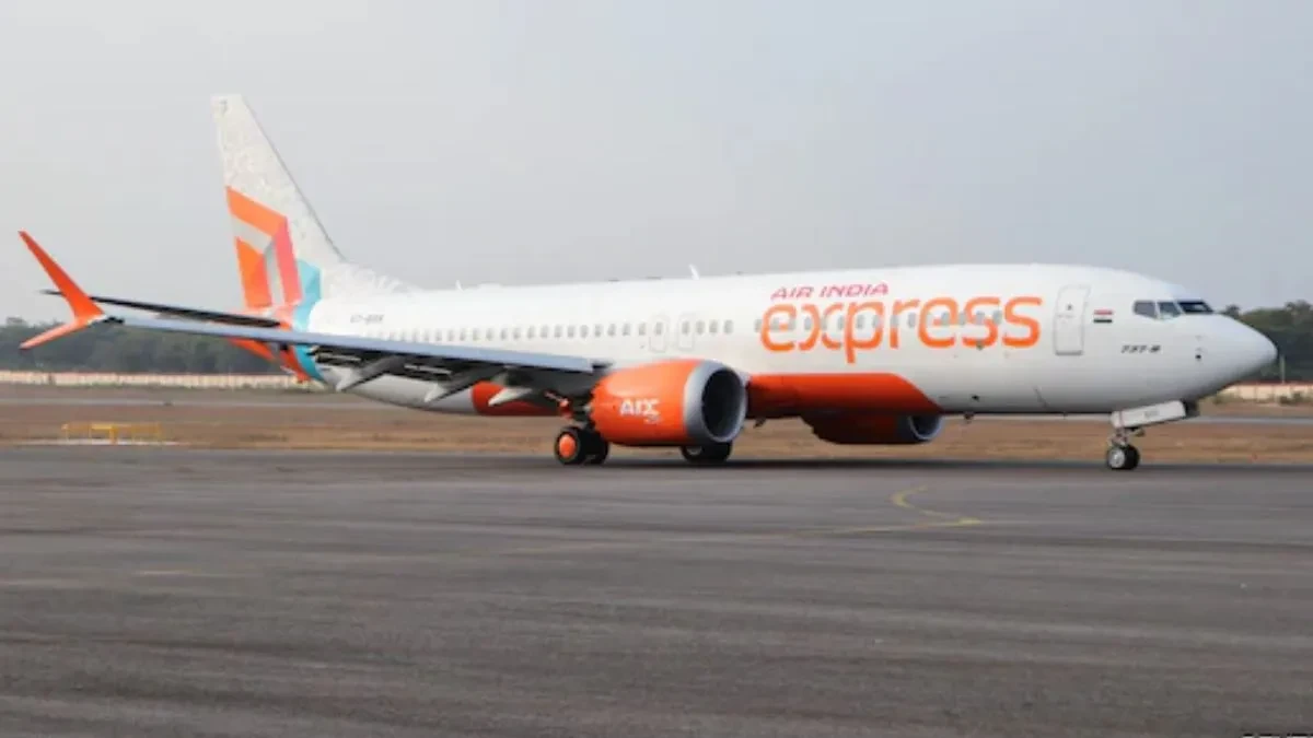 तकनीकी खराबी के चलते एयर इंडिया एक्सप्रेस विमान की कोचीन में आपात लैंडिंग