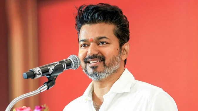 इरोड में टीवीके की रैली: अभिनेता विजय ने डीएमके सरकार पर साधा निशाना