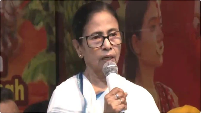 कर्मश्री योजना का नाम महात्मा गांधी के नाम पर रखेगी बंगाल सरकार: ममता बनर्जी