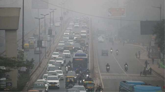 दिल्ली में प्रदूषण नियंत्रण अभियान तेज, 24 घंटे में 11,776 गाड़ियों पर कार्रवाई