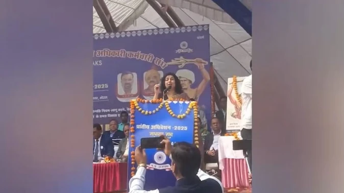 आईएएस मीनाक्षी सिंह का वायरल बयान, जातिगत पहचान पर मचा विवाद