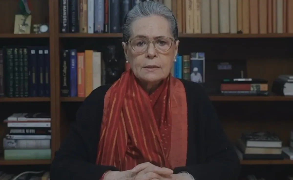 मनरेगा हटाकर नया कानून लाना सरकार की बड़ी चूक: सोनिया गांधी