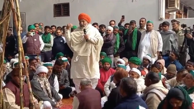 किसानों की मांगें नहीं मानी गईं तो सरकारी ट्रक नहीं चलने देंगे: राकेश टिकैत