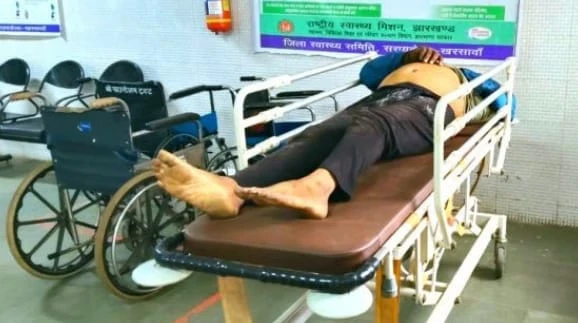 सरायकेला-चाईबासा मार्ग पर तेज रफ्तार ट्रक ने कार को मारी  टक्कर, दो की मौत