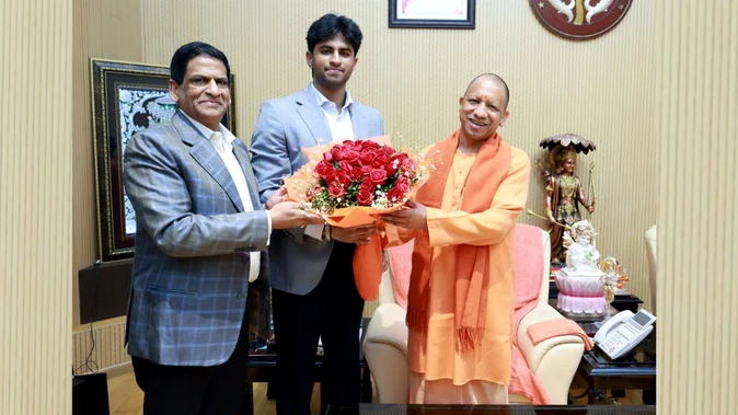 सीएम योगी से मिले सिफी के चेयरमैन, लखनऊ–नोएडा में ‘एआई सिटीज’ पर हुई अहम चर्चा